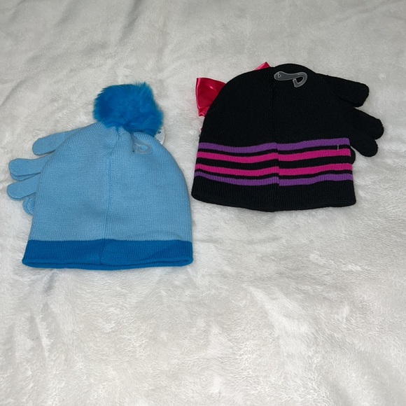 Set of 2, My little Pony and Jojo beanie hat and glove sets - Picture 3 of 5